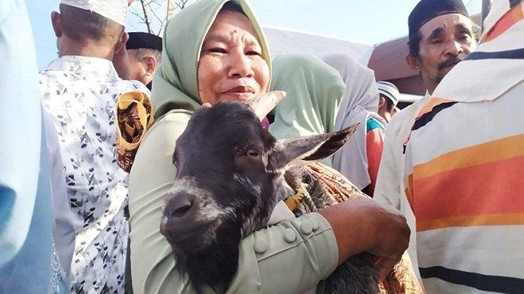 tradisihadratdimaluku dompet dhuafa