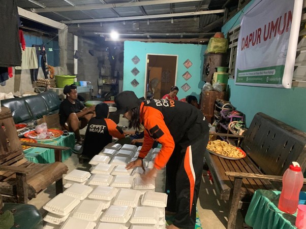 dapur umum dompet dhuafa di lokasi banjir bandang donggala1 dompet dhuafa