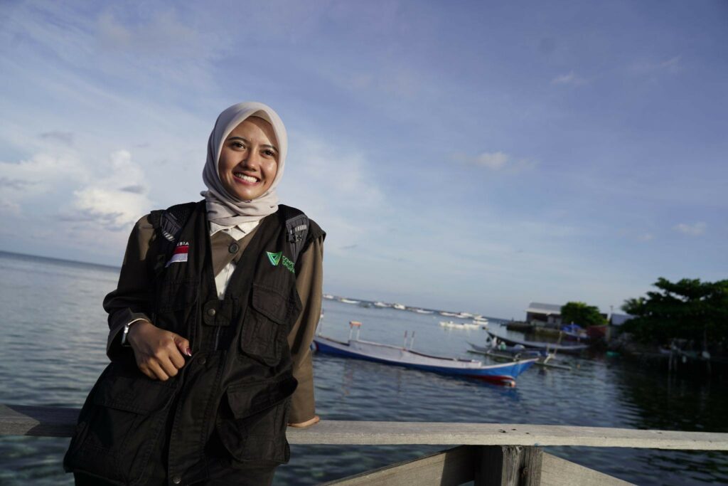 qc hewan kurban di sulawesi selatan18 dompet dhuafa Mutiara mengabadikan momen sebelum meninggalkan Pulau Sarappo Caddi, Pangkep, Sulsel.