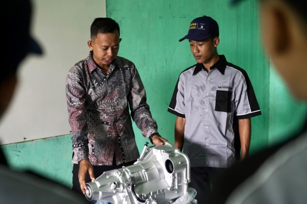 giiasdd2025smkotomotiftangerang09 dompet dhuafa