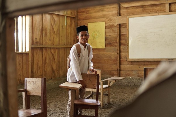 pusakatadonasibangunsekolahpulauseram02 dompet dhuafa