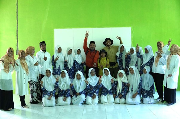 sisirkotapesisirrenovasisekolahmaluku06 dompet dhuafa
