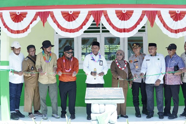 sisirkotapesisirrenovasisekolahmalukujudul dompet dhuafa