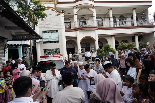 mobil jenazah untuk warga kosambi6 dompet dhuafa Doa bersama atas keberkahan mobil jenazah.