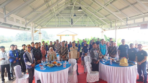 plndompetdhuafaliterasidigitalsinjai04 dompet dhuafa
