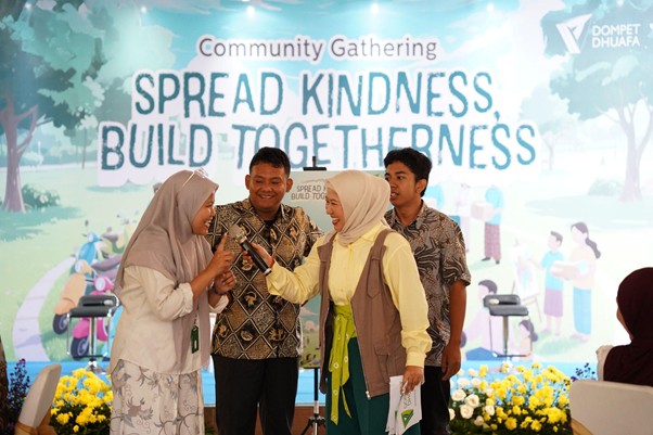 community gathering spread kindness10 dompet dhuafa
