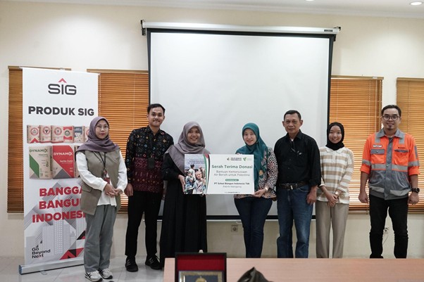 kolaborasi dompet dhuafa dan pt solusi bangun indonesia6 dompet dhuafa Kolaborasi antara Dompet Dhuafa dan Solusi Bangun Indonesia dalam menyalurkan Bantuan Kemanusiaan untuk Gaza, Palestina dan Korban Bencana Banjir Bali.