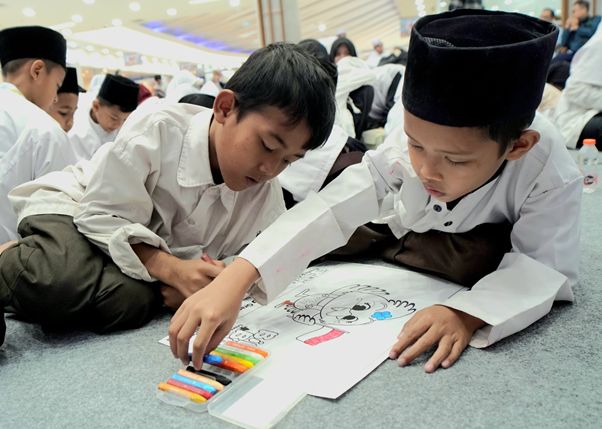 perlengkapan sekolah baru untuk yatim dan duafa dari gramedia dan supermall karawaci2 dompet dhuafa
