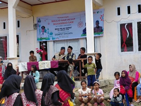 tradisi maulid nabi di pulau siumat aceh2 dompet dhuafa Dai Transformatif Dompet Dhuafa turut meriahkan tradisi Maulid Nabi Muhammad Saw di Desa Pulau Siumat, Aceh.