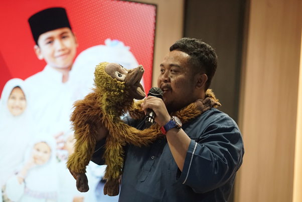 berbagi berkah bersama ocbc syariah7 dompet dhuafa