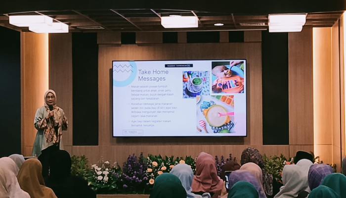 seminar budaya sehat nusantara 4 dompet dhuafa dr. Ika Nurillah Satriana memaparkan materi tentang pemberian MPASI yang ideal bagi anak usia 6 bulan hingga 2 tahun.