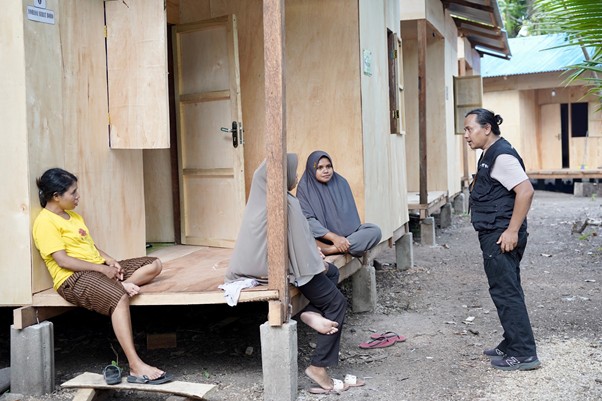 bale nyaman untuk penyintas erupsi gunung lewotobi lakilaki13 dompet dhuafa