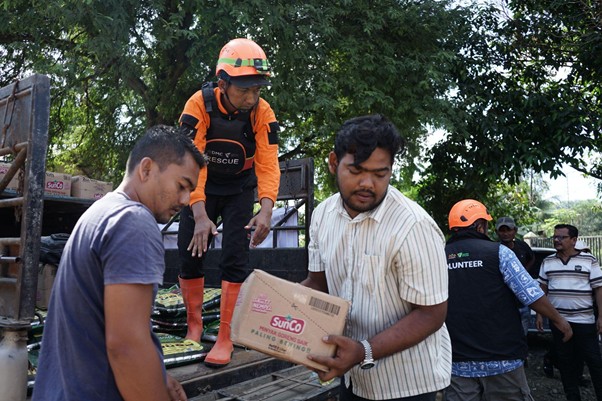 bantuan bahan pangan untuk aceh1 dompet dhuafa