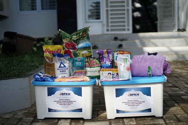 bantuan kemanusiaan dari bpkh untuk penyintas banjir di pidie jaya aceh2 dompet dhuafa
