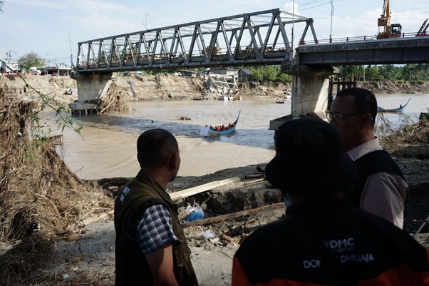 bantuan kemanusiaan dari bpkh untuk penyintas banjir di pidie jaya aceh7 dompet dhuafa