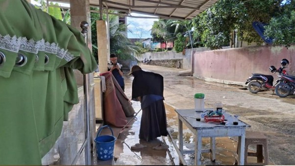 ddvolunteeraksibersihbanjirpadang dompet dhuafa