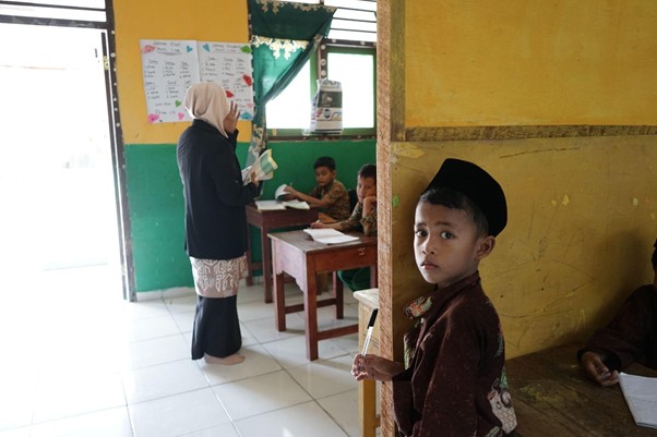 perjuangan guru di pelosok sumsel1 dompet dhuafa