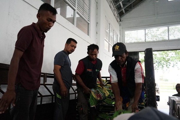 bantuan kemanusiaan tiba di pidie jaya5 dompet dhuafa Sebanyak 5 ton beras yang tiba di Kabupaten Pidie Jaya untuk para penyintas dampak banjir.