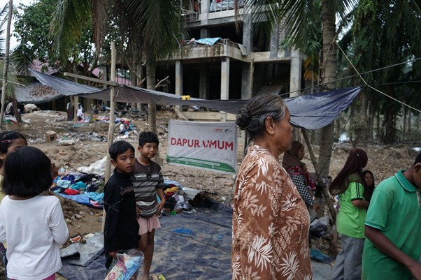 dapurumummengepuldikampungmenanggini2 dompet dhuafa