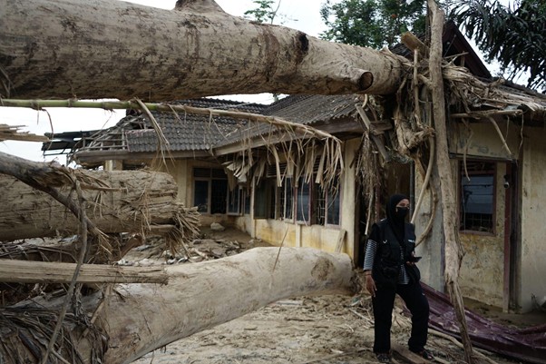 dapur umum mengepul di kampung menang gini9 dompet dhuafa Kondisi salah satu lokasi di Kecamatan Karang Baru, Aceh Tamiang, yang menjadi salah satu titik terparah yang terdampak banjir bandang di Aceh.