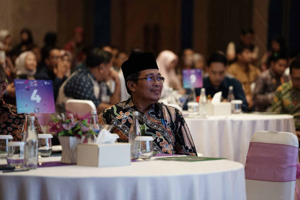 adp01985 dompet dhuafa Prof Waryono Abdul Ghafur sebagai perwakilan Kementerian Agama Republik Indonesia di gelaran I-HitS 2026 Dompet Dhuafa.