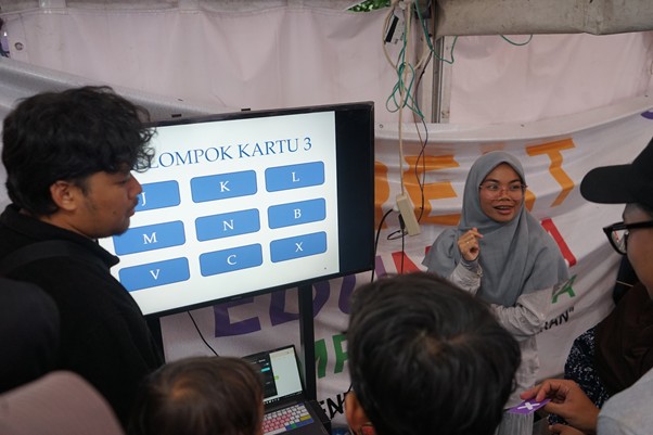 kebahagiaan pejuang rupiah di tarhib ramadan 144713 dompet dhuafa Sesi games interaktif bersama tim Great Edunesia.