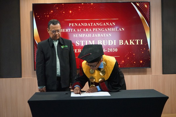ketua stim budi bakti 20266 dompet dhuafa Penandatanganan Berita Acara Pengambilan Sumpah Jabatan Ketua STIM Budi Bakti periode 2026-2030, Aza El Munadiyan.