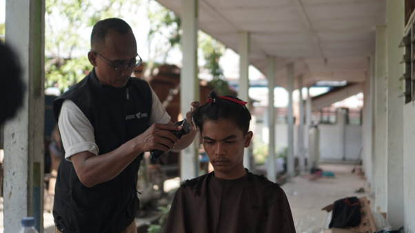 layanan cukur rambut gratis di tapanuli tengah1 dompet dhuafa