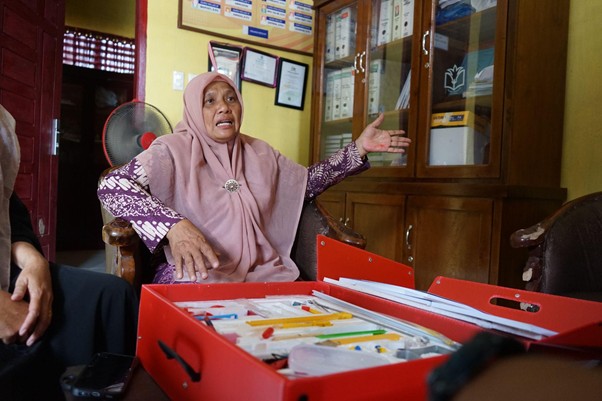 bantuandompetdhuafauntukgurudansiswasdn14juli6 dompet dhuafa