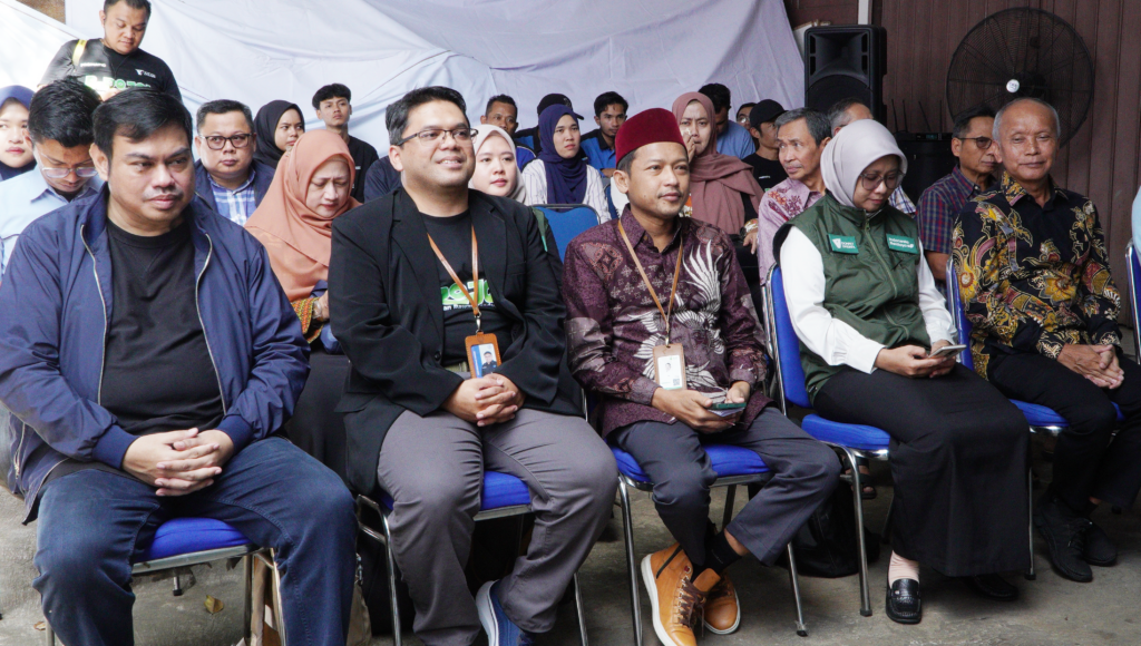 Peserta launching Program Inkubasi UMKM otomotif roda dua Bengkel Promatic.