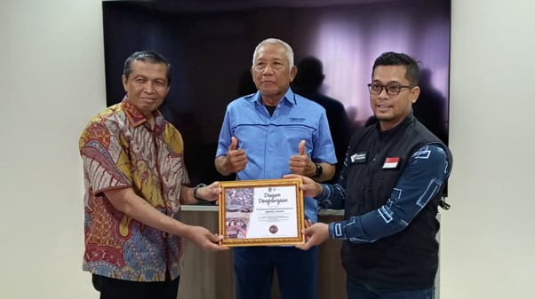 pegolf senior indonesia perpesi peduli sumatera2 dompet dhuafa