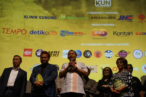 sineklopedia 20267 dompet dhuafa Jajaran pejabat yang hadir dalam Gala Premiere film Teman Tegar Maira.