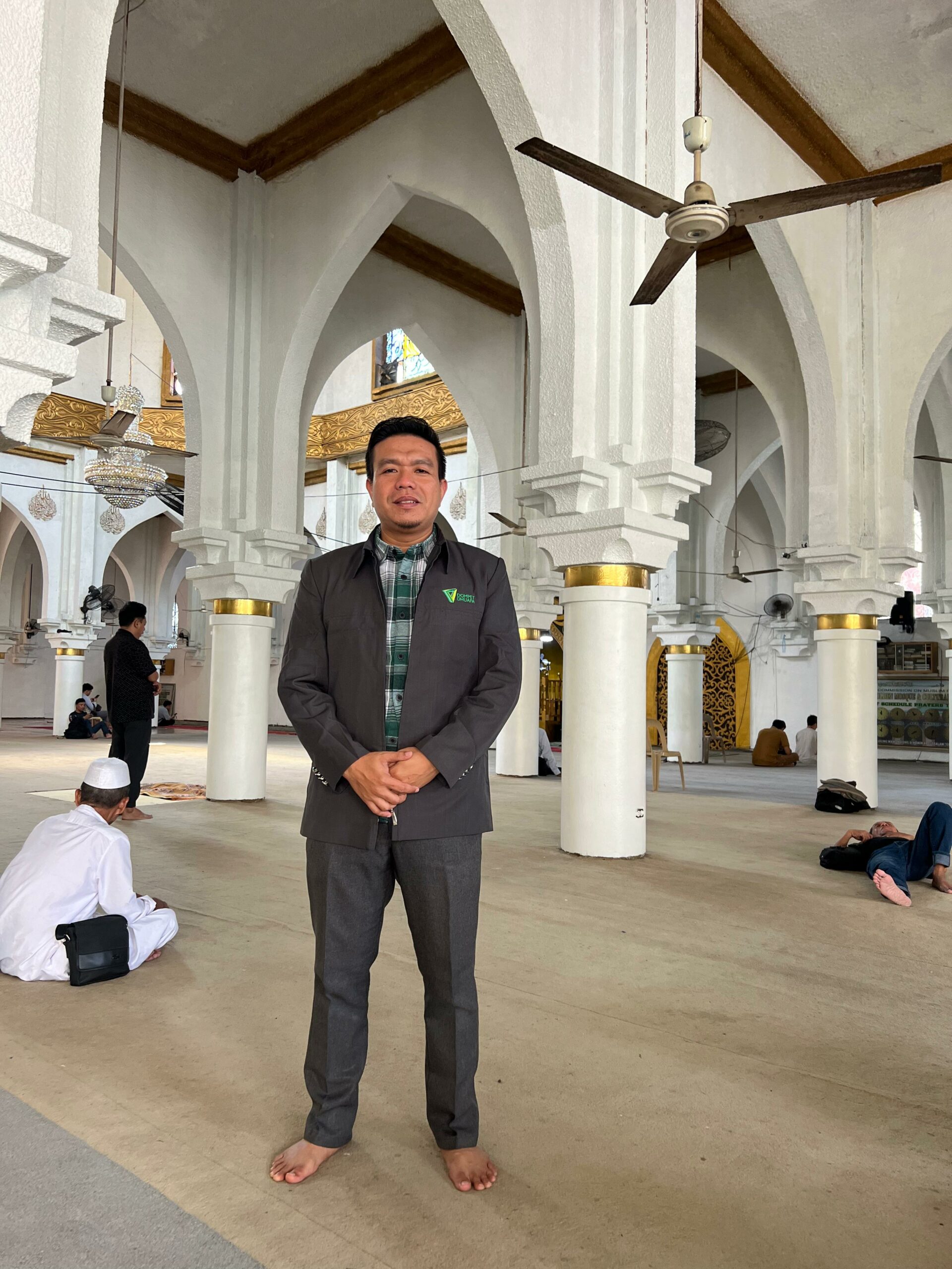 salman al farisi dai ambassador dompet dhuafa 2026 untuk penugasan dakwah di filipina mengunjungi golden mosque di manila filipina minggu 2222026 dompet dhuafa Salman Al Farisi, Dai Ambassador Dompet Dhuafa 2026 untuk penugasan Dakwah Di Filipina, mengunjungi Golden Mosque di Manila, Filipina, Minggu (22/2/2026)