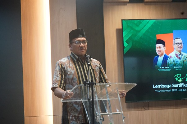 relaunchinglembagasertifikasiprofesidompetdhuafa3 dompet dhuafa