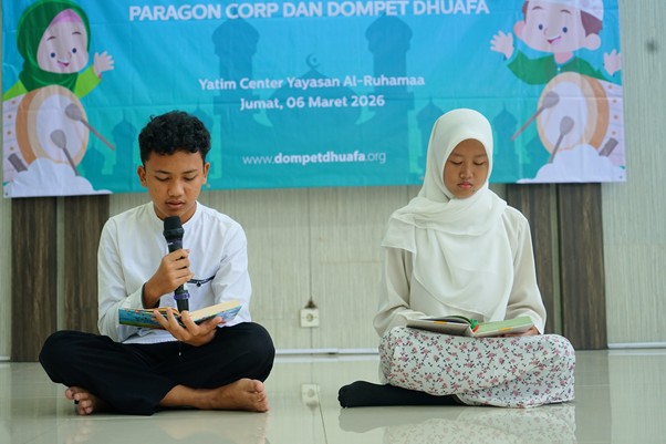 dompet dhuafa dan paragon corp ngabuburit bareng 50 anak yatimduafa 7 dompet dhuafa Kegiatan dibuka dengan pembacaan ayat suci Al-Quran oleh Yusuf dan Qisha.