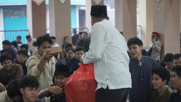 donasi sma dwiwarna untuk sumatera4 dompet dhuafa