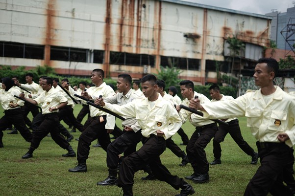 paradaya movement 20 10 dompet dhuafa Peserta pelatihan security juga mendapatkan pelatihan dasar untuk teknik tongkat dan borgol Gada Pratama, yang difokuskan pada penguasaan alat keamanan tongkat tonfa/Polri.