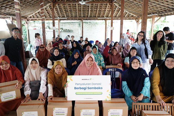bantuan modena untuk ibuibu tuna netra 5 dompet dhuafa Penyaluran donasi paket sembako kepada para ibu-ibu tuna netra di wilayah Jakarta Timur.