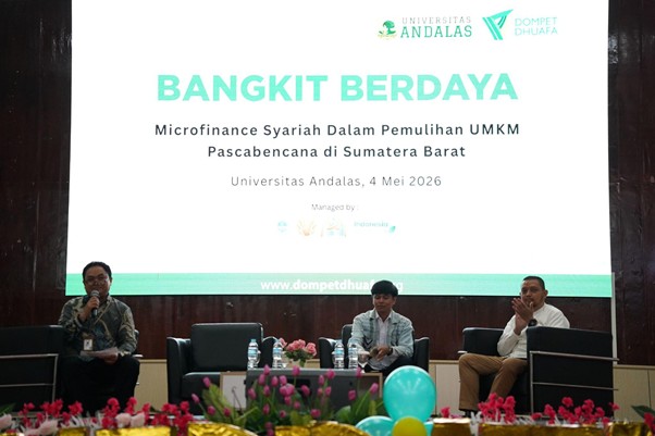 programmufakat6 dompet dhuafa Panel discussion on a stage with three speakers; large screen reads 'BANGKIT BERDAYA' and Indonesian event details, with flowers and balloons in front.