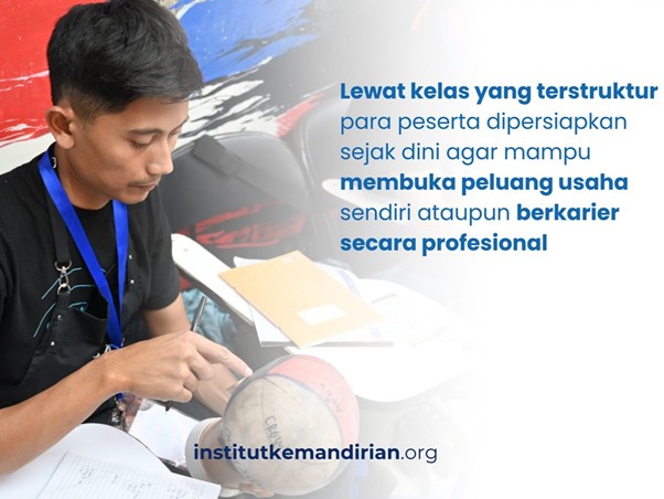 industri barber institut kemandirian 4 dompet dhuafa Young man with a blue lanyard studies at a desk with papers and a globe; Indonesian text promotes structured classes to start a business or pursue a professional career; institutkemandirian.org